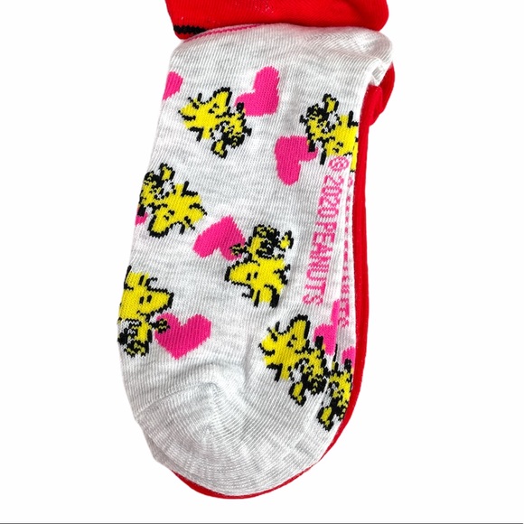 Peanuts Snoopy and Woodstock Valentine’s Socks - Picture 3 of 9